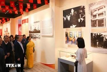 La exposición temática "El Partido Comunista de Vietnam - Hitos históricos", se inauguró hoy en Hanói, con motivo del 95 aniversario de la fundación de la organización política. (Foto: VNA)