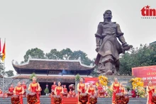 El festival se realiza para conmemorar la victoria de Ngoc Hoi - Dong Da sobre los invasores chinos. (Foto: VNA)