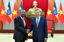 [Foto] Líder partidista vietnamita recibe al primer ministro etíope