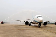 Un avión aterriza en el aeropuerto internacional de Da Nang. (Foto: VNA)