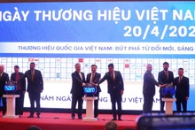 En el acto inaugural de Semana de Marca Nacional de Vietnam 2025. (Foto: thuonghieuquocgia.nhandan.vn)
