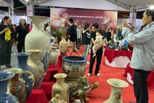En la exposición.