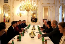 La vicepresidenta vietnamita, Vo Thi Anh Xuan, sostuvo una reunión con el presidente checo Petr Pavel. (Foto: VNA)
