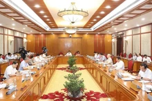 El secretario general del Partido Comunista de Vietnam, Nguyen Phu Trong, preside la reunión. (Foto: VNA)