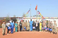 Participantes en la conferencia. (Foto: Hospital de campaña de segundo nivel número 5 de Vietnam)