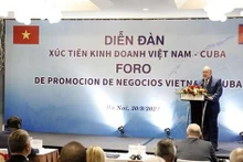 El primer ministro cubano, Manuel Marrero Cruz, interviene en el foro. (Fotografía: An Dang/VNA)