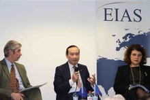 Embajador de Vietnam en Bélgica y jefe de la delegación vietnamita ante la UE, Nguyen Van Thao, en la conferencia (Foto: VNA)