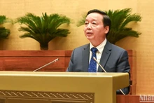 El vicepremier Tran Hong Ha interviene en la reunión.