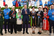 [Foto] Celebran sesión plenaria del IX Congreso Nacional de la Federación de Jóvenes de Vietnam 
