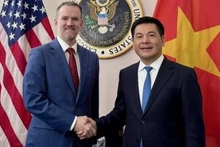 El ministro de Industria y Comercio de Vietnam, Nguyen Hong Dien, y el representante comercial de Estados Unidos, Jamieson L. Greer (Foto: Ministerio de Industria y Comercio)
