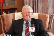 El profesor australiano Carl Thayer en la entrevista (Foto: VNA)