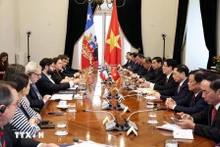 [Foto] Presidente vietnamita sostiene conversaciones con su homólogo chileno