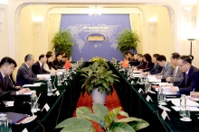 Delegados de Vietnam y China en la reunión. (Fotografía: vietnamnet.vn)