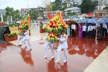 Provincias rinden tributo al Presidente Ho Chi Minh con motivo del 135 aniversario de su natalicio