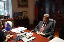 El profesor Valdimir Kolotov, director del Instituto Ho Chi Minh, de la Universidad Nacional de San Petersburgo, en la entrevista con la VNA (Foto: VNA)
