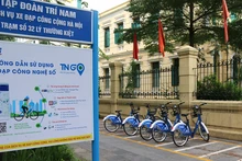 En una estación de bicicleta pública en Hanói (Fotografía: VNA)