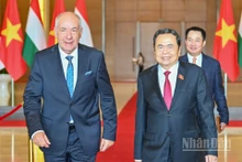 El titular de la Asamblea Nacional de Vietnam, Tran Thanh Man y el presidente húngaro, Sulyok Tamas (Foto: Nhan Dan)