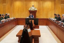 El presidente de la Asamblea Nacional de Laos, Xaysomphone Phomvihane, recibe a la delagación de Vietnam. (Fotografía: VNA)