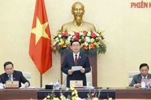 El presidente de la Asamblea Nacional de Vietnam, Vuong Dinh Hue, habla en el evento. (Fotografía: VNA)