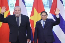 El primer ministro vietnamita, Pham Minh Chinh y su homólogo cubano, Manuel Marrero Cruz. (Fotografía: VNA)