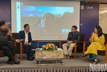 Algunos oradores en la conferencia sobre tendencias en fusiones y adquisiciones celebrada en Ciudad Ho Chi Minh.