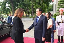 [Foto] Máximo dirigente legislativo de Vietnam se reúne con la presidenta del Senado australiano