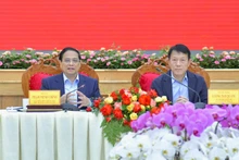 El primer ministro Pham Minh Chinh asiste a la Conferencia para garantizar la seguridad y el orden al servicio del desarrollo socioeconómico de las provincias de la Altiplanicie Occidental.