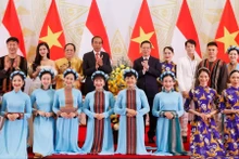 Los presidentes vietnamita, Vo Van Thuong, y indonesio, Joko Widodo, en el evento (Foto: VNA)