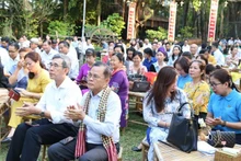Residentes vietnamitas en el extranjero y jóvenes laosianos y camboyanos que viven en Ciudad Ho Chi Minh asistieron al encuentro (Fotografía: tienphong.vn)