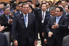 El primer ministro de Vietnam, Pham minh Chinh, y su par japonés, Ishiba Shigeru, en el evento. (Foto: Nhan Dan)