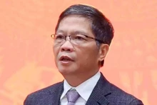 El Comité Permanente de la Asamblea Nacional de Vietnam permite a Tran Tuan Anh a dejar función como parlamentario del órgano legislativo de la XV legislatura. (Foto: VNA)