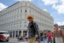 Turistas en Cuba (Fotografía: AFP/VNA)