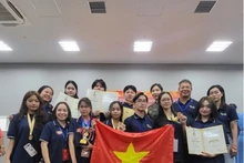 Representantes vietnamitas en la Exposición de Diseño, Ideas e Inventos de Japón 2024. (Foto: Internet)