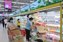 Crecen aceleradamente ventas minoristas de bienes y servicios de consumo