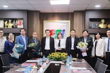 Participantes en el evento. (Foto: dangcongsan.vn)