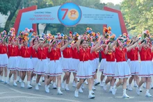  Hanói celebra el 70 aniversario del sector de educación y formación