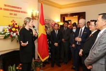 La canciller de Canadá, Melanie Joly, interviene en la cita. (Fotografía: VNA)