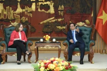 [Foto] Premier vietnamita recibe a delegación de Comisión de Revisión Económica y de Seguridad EE. UU.-China