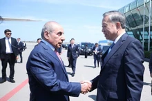 [Foto] Líder partidista de Vietnam concluye su visita a Azerbaiyán y parte hacia Rusia