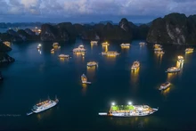 En la bahía de Ha Long (Foto: halongbay.com.vn)