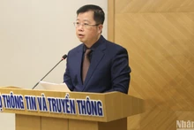 Nguyen Thanh Lam, viceministro de Información y Comunicación habla en el evento.
