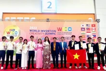 Alumnos de Hanói ganan medallas doradas en Olimpiada Mundial de Creatividad e Invención