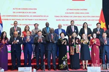 Asistentes a la ceremonia. 