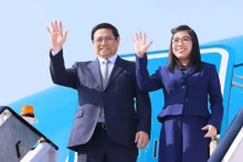 El primer ministro vietnamita, Pham Minh Chinh, y su esposa concluyen su visita de trabajo en Emiratos Árabes Unidos (Foto: VNA)