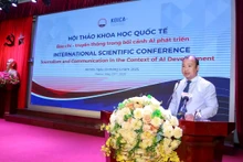 El viceministro vietnamita de Cultura, Deportes y Turismo Le Hai Binh se dirige a la cita (Foto: daibieunhandan.vn)