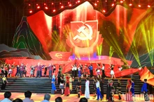 [Foto] Programa artístico “Dien Bien Phu: hito de oro histórico ”
