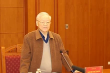 El secretario general del Partido Comunista de Vietnam, Nguyen Phu Trong, habla en la reunión. 