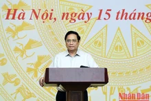 El primer ministro vietnamita, Pham Minh Chinh habla en el evento.