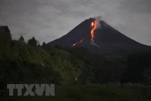 El volcán Anak Krakatoa entra en erupción en Indonesia. (Fotografía: VNA)