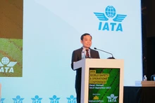 El vicepremier Tran Luu Quang en la conferencia (Fotografía: baodautu.vn)